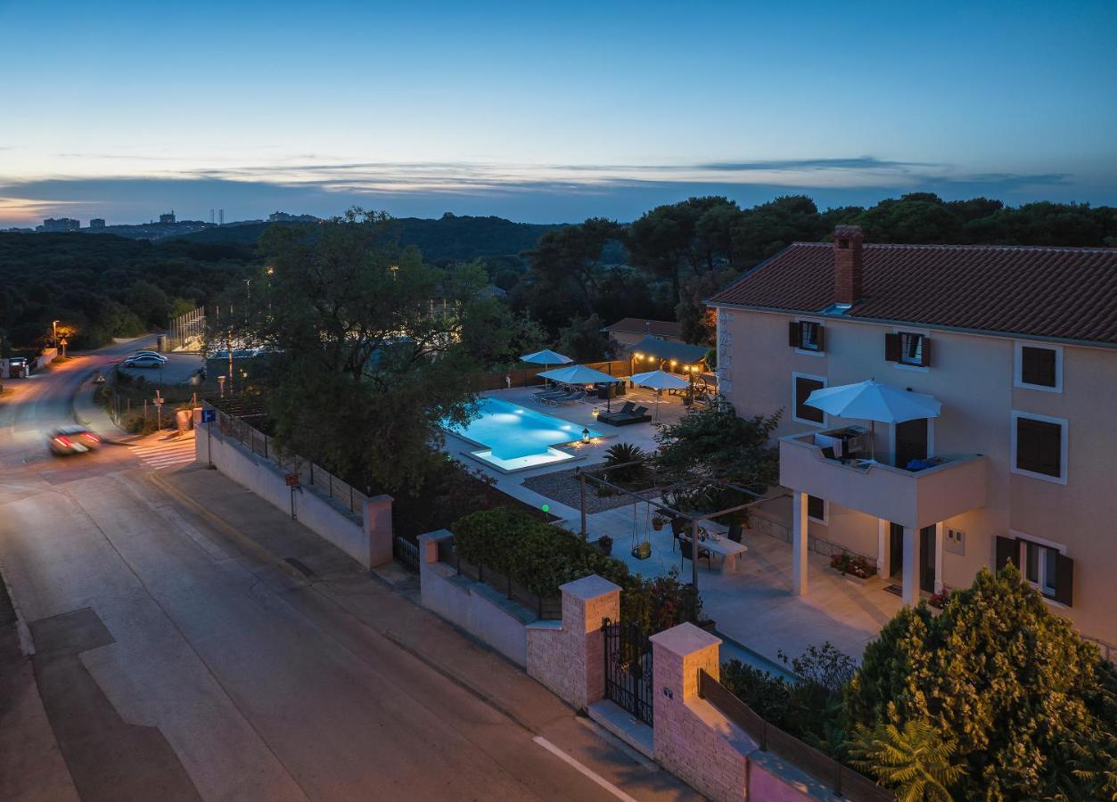 Apartments Vita วิงกุรัน ภายนอก รูปภาพ